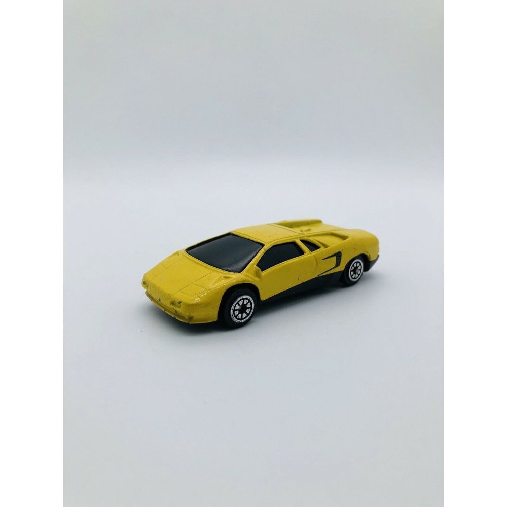 1992 Road Champs Lamborghini Diablo Yellow Diecast